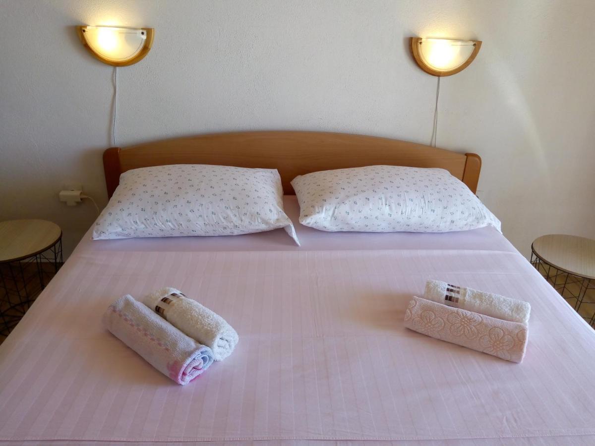 Ruzica Saric Hotel Hvar Town Bagian luar foto