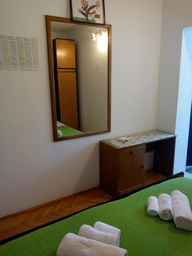 Ruzica Saric Hotel Hvar Town Bagian luar foto